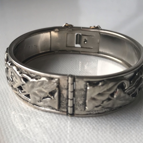 Vintage Calla Lily Silver Hinged Bracelet / Bangle - Picture 6 of 9